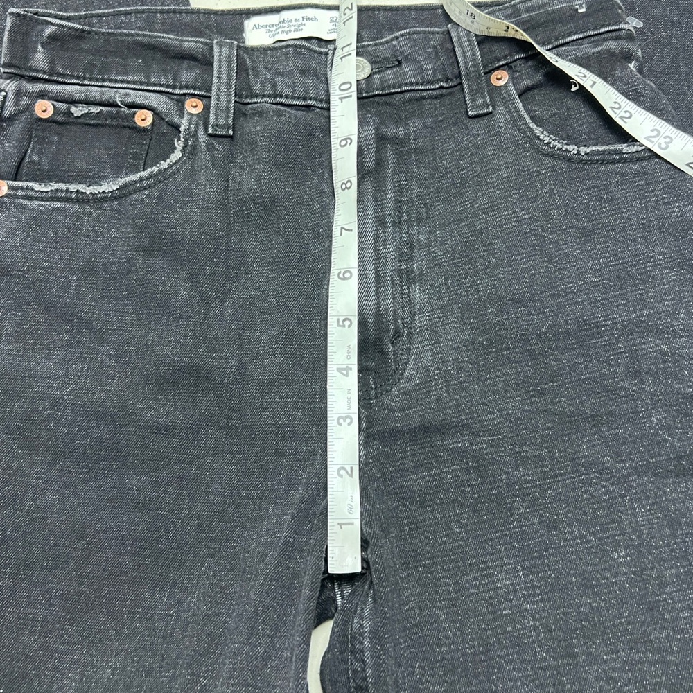 Abercrombie & Fitch Ultra High Rise The Ankle Straight Jeans Size 4L - Picture 9 of 12